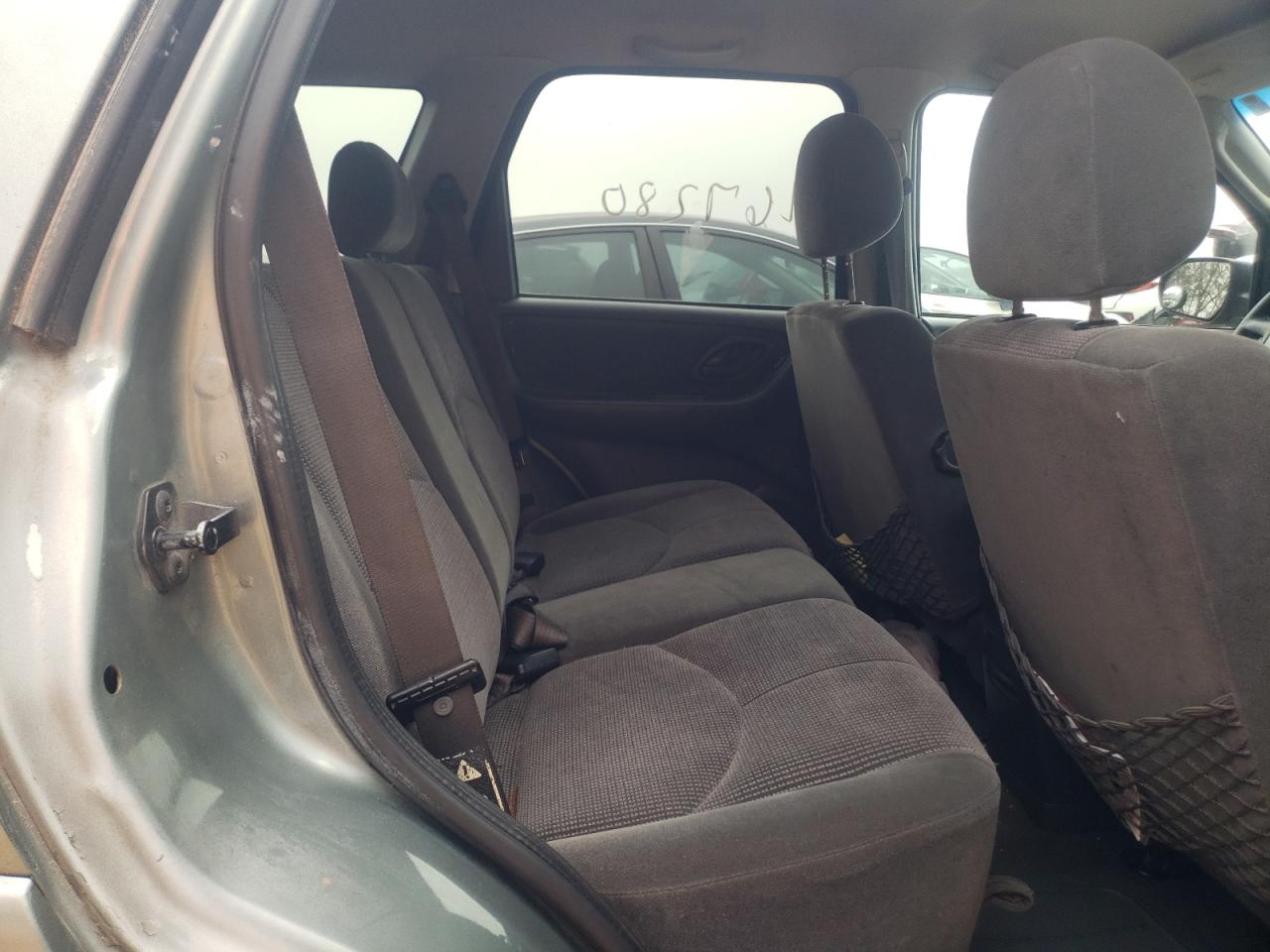 Photo 6 from auction – 2003 MAZDA TRIBUTE LX with VIN 4F2YZ04193KM46958