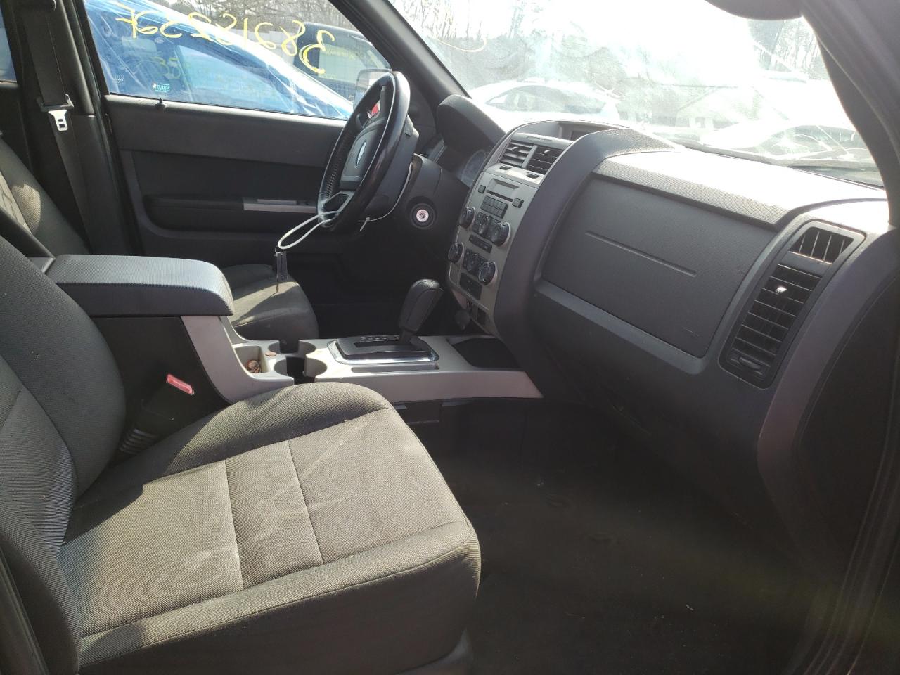Фото 5 с аукциона – 2011 FORD ESCAPE XLT с VIN 1FMCU9DG2BKB69095