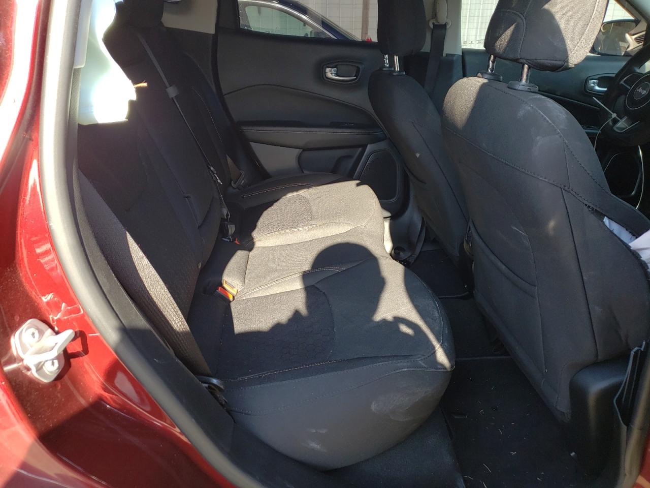 Фото 6 с аукциона – 2020 JEEP COMPASS SP с VIN 3C4NJDAB0LT254972