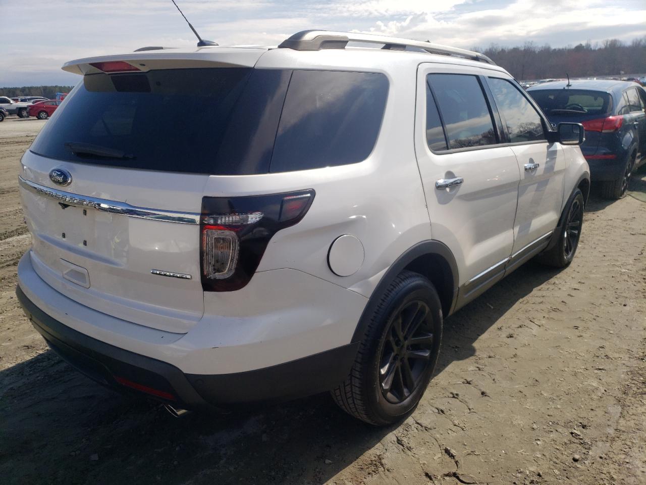 Photo 4 from auction – 2013 FORD EXPLORER X with VIN 1FM5K7D83DGA86616