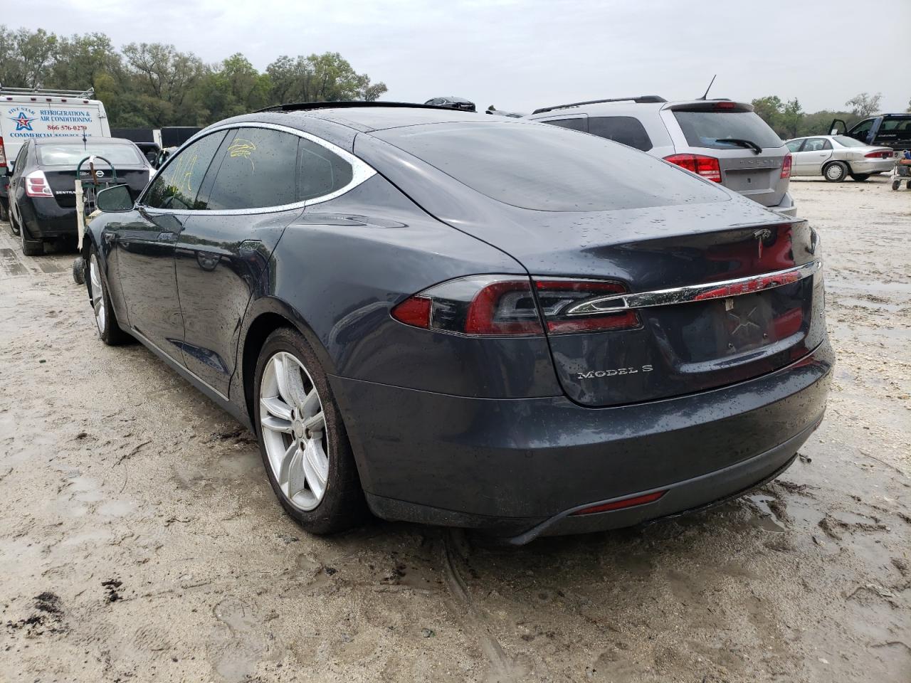 Photo 3 from auction – 2015 TESLA MODEL S with VIN 5YJSA1E23FF112081