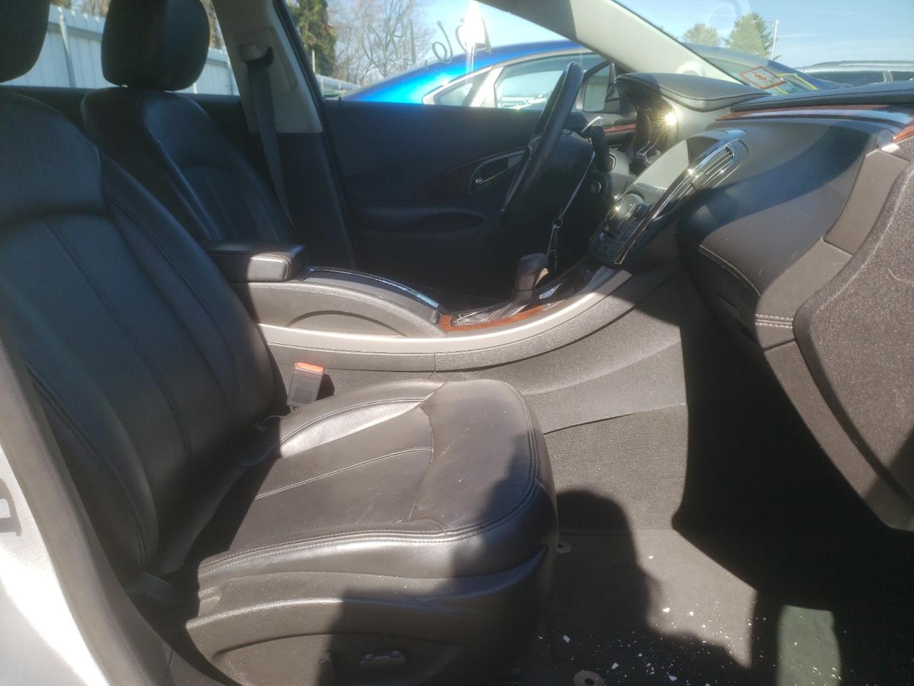 Photo 5 from auction – 2011 BUICK LACROSSE C with VIN 1G4GC5ED1BF372084