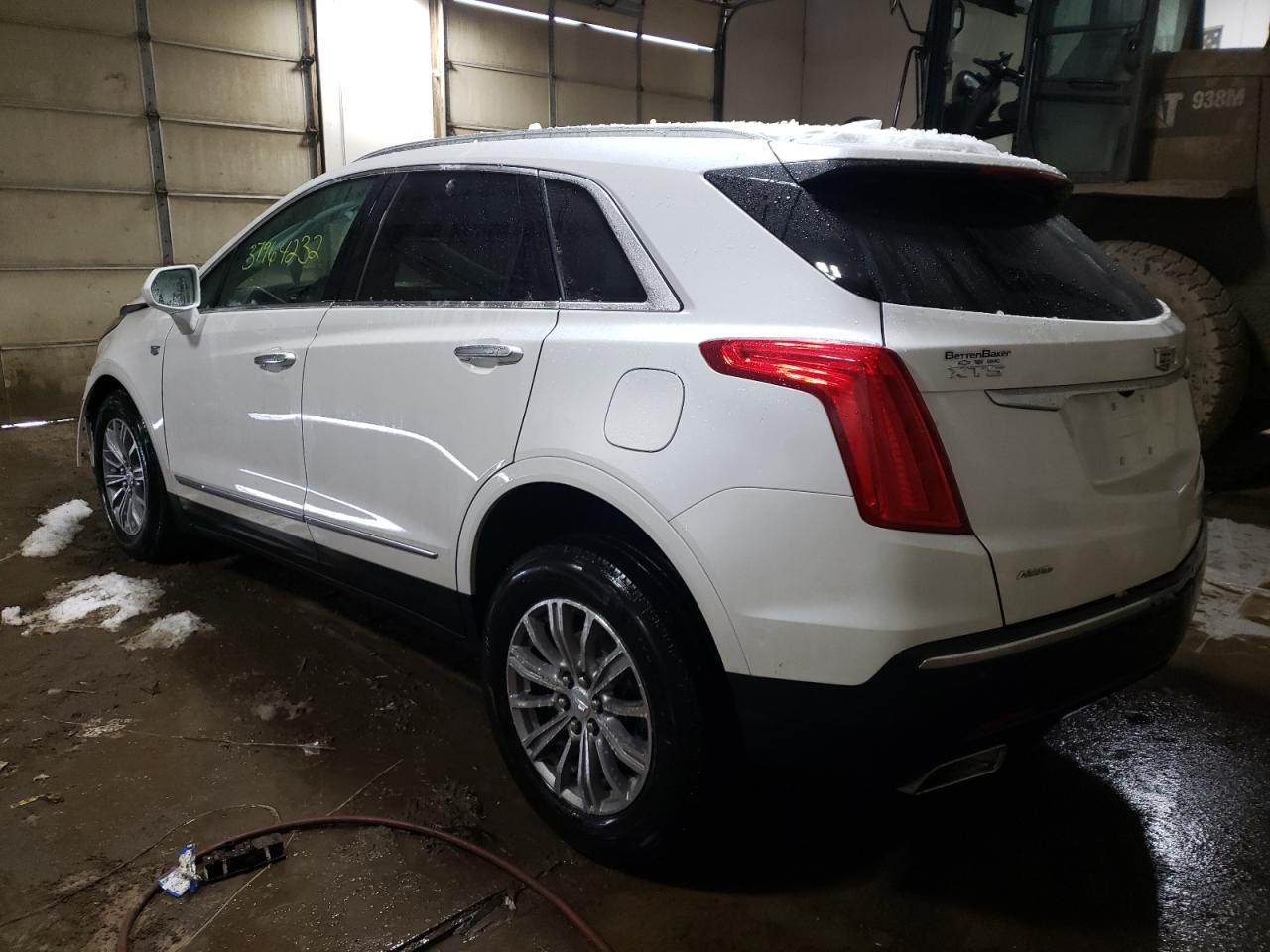 Photo 3 from auction – 2019 CADILLAC XT5 with VIN 1GYKNDRS1KZ285001