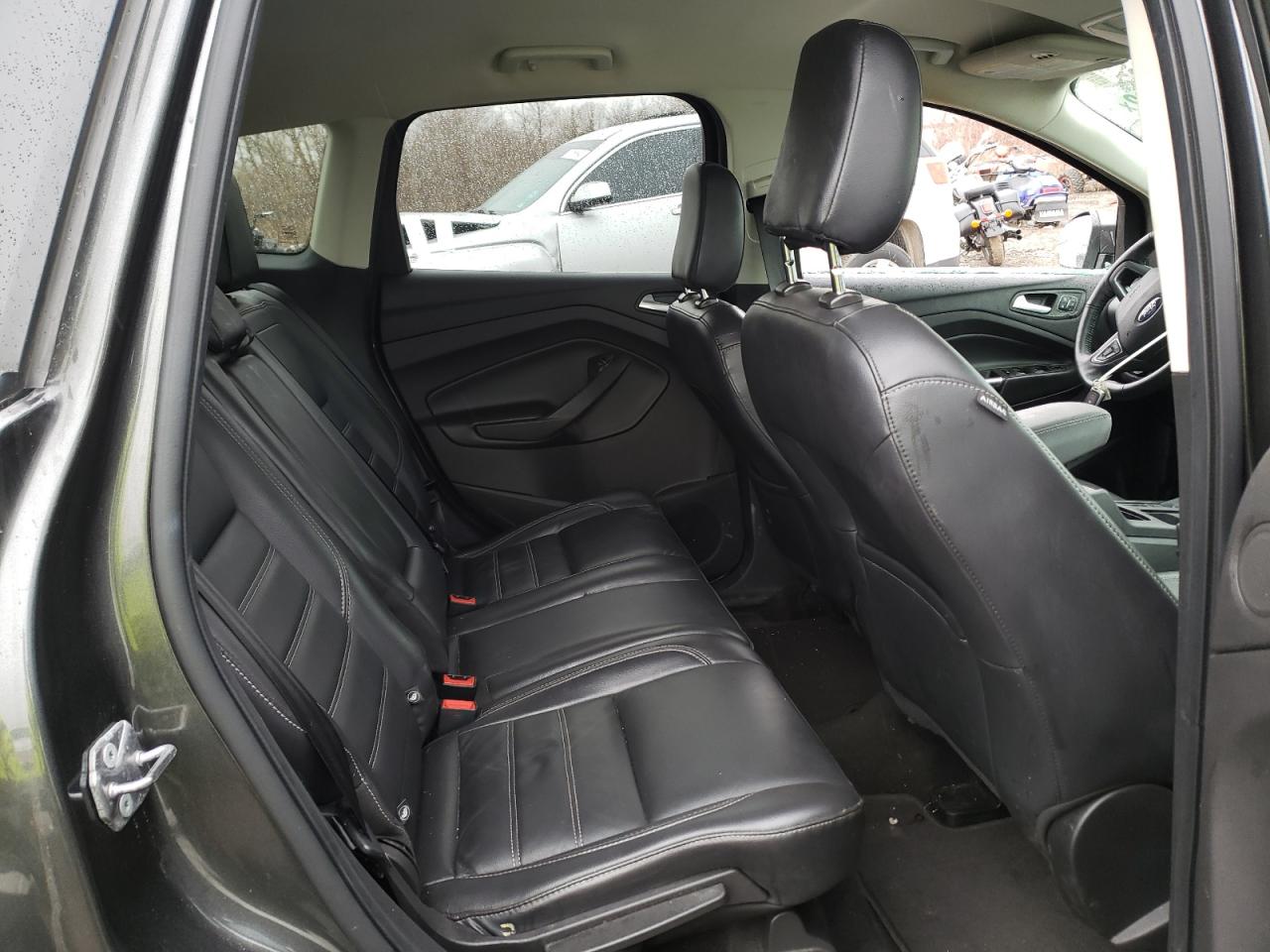 Photo 6 from auction – 2019 FORD ESCAPE TIT with VIN 1FMCU0J98KUC09556
