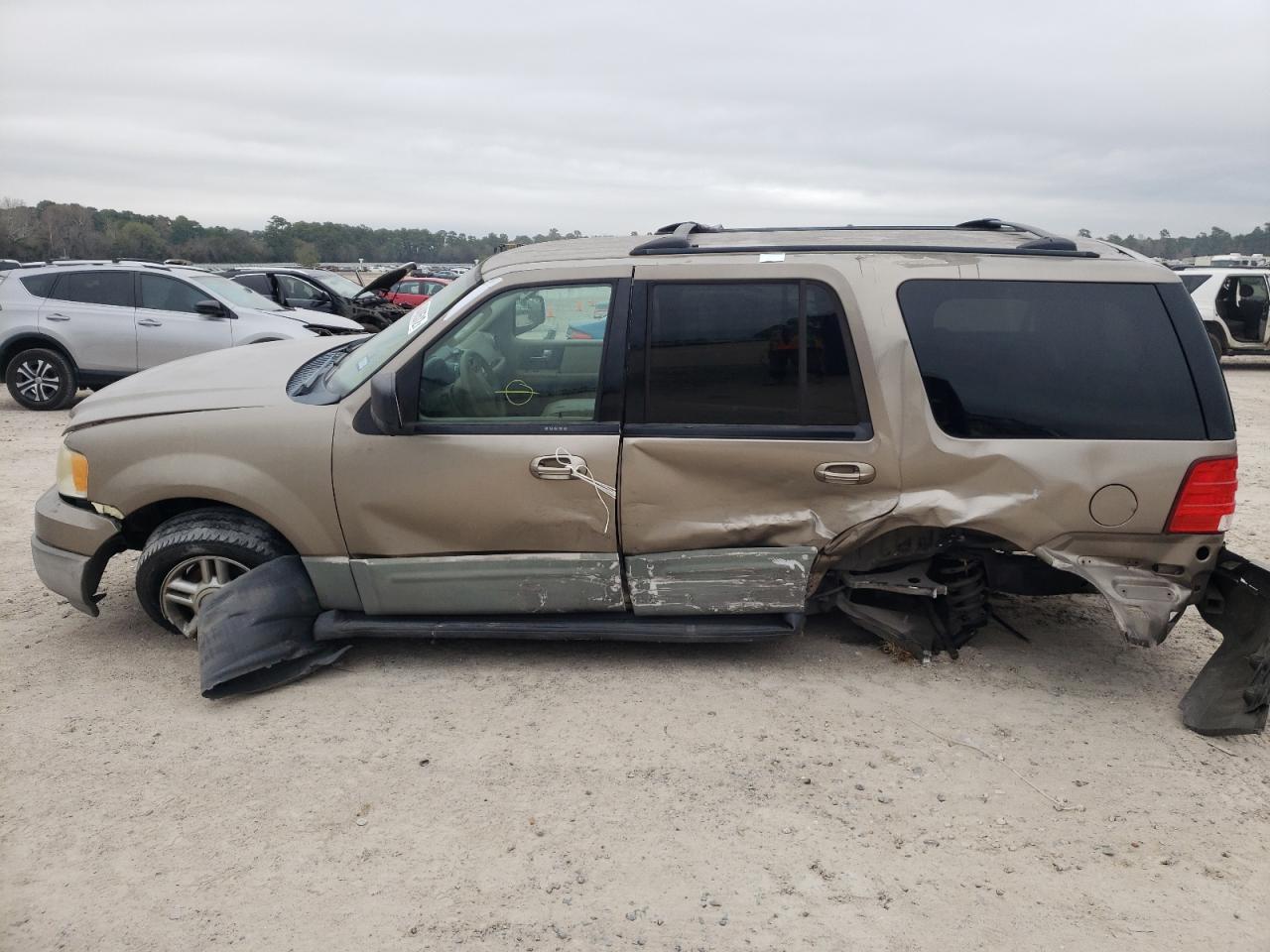 Photo 9 from auction – 2003 FORD EXPEDITION with VIN 1FMPU15L33LC23496