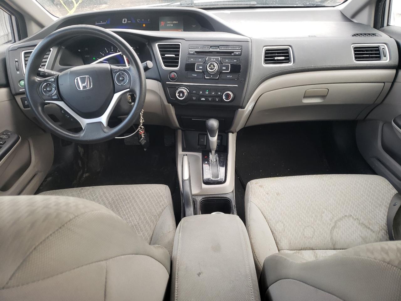 Photo 9 from auction – 2015 HONDA CIVIC LX with VIN 19XFB2F50FE008554