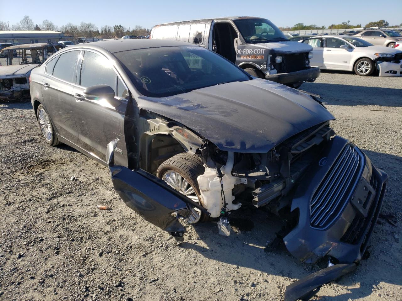 FORD FUSION SE 2016 مع رقم تعريف المركبة 3FA6P0PU2GR304607 - صورة من المزاد