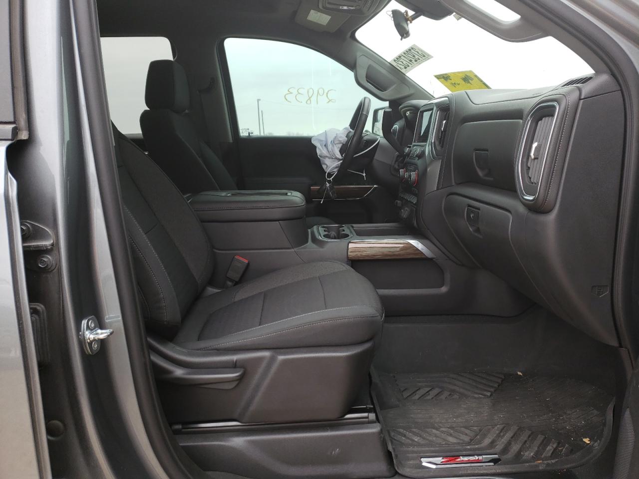 Photo 5 from auction – 2020 CHEVROLET SILVERADO with VIN 3GCUYEED5LG430769