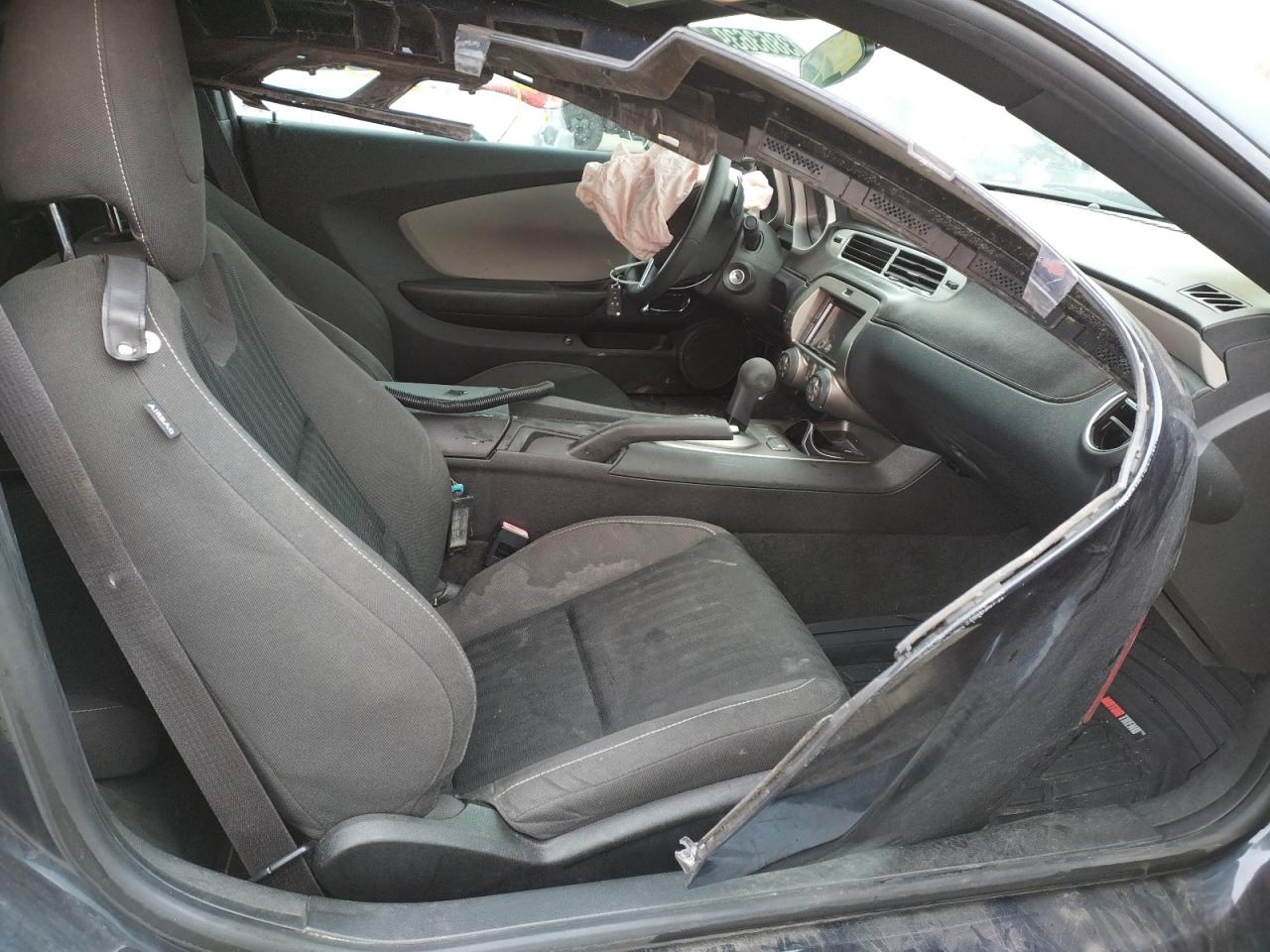 Photo 5 from auction – 2014 CHEVROLET CAMARO LS with VIN 2G1FA1E3XE9290804