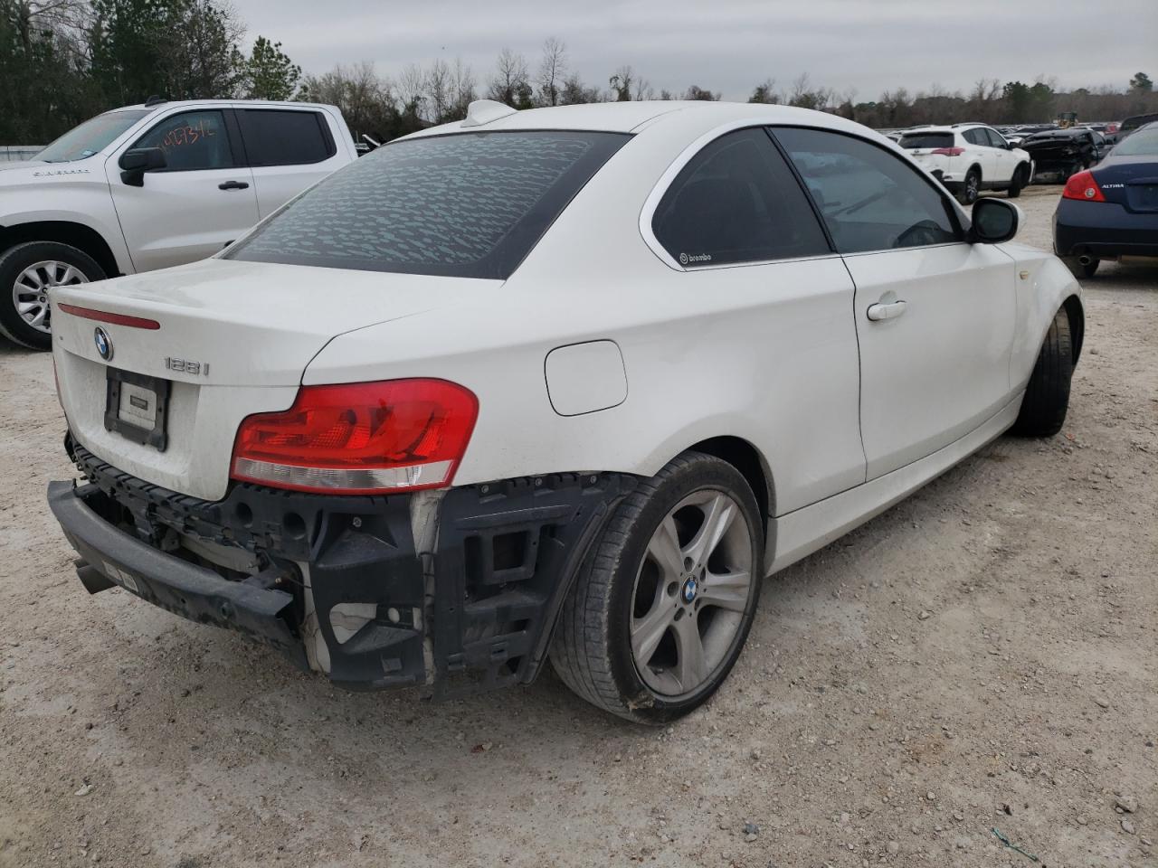 Photo 4 from auction – 2013 BMW 128 I with VIN WBAUP9C54DVS95358