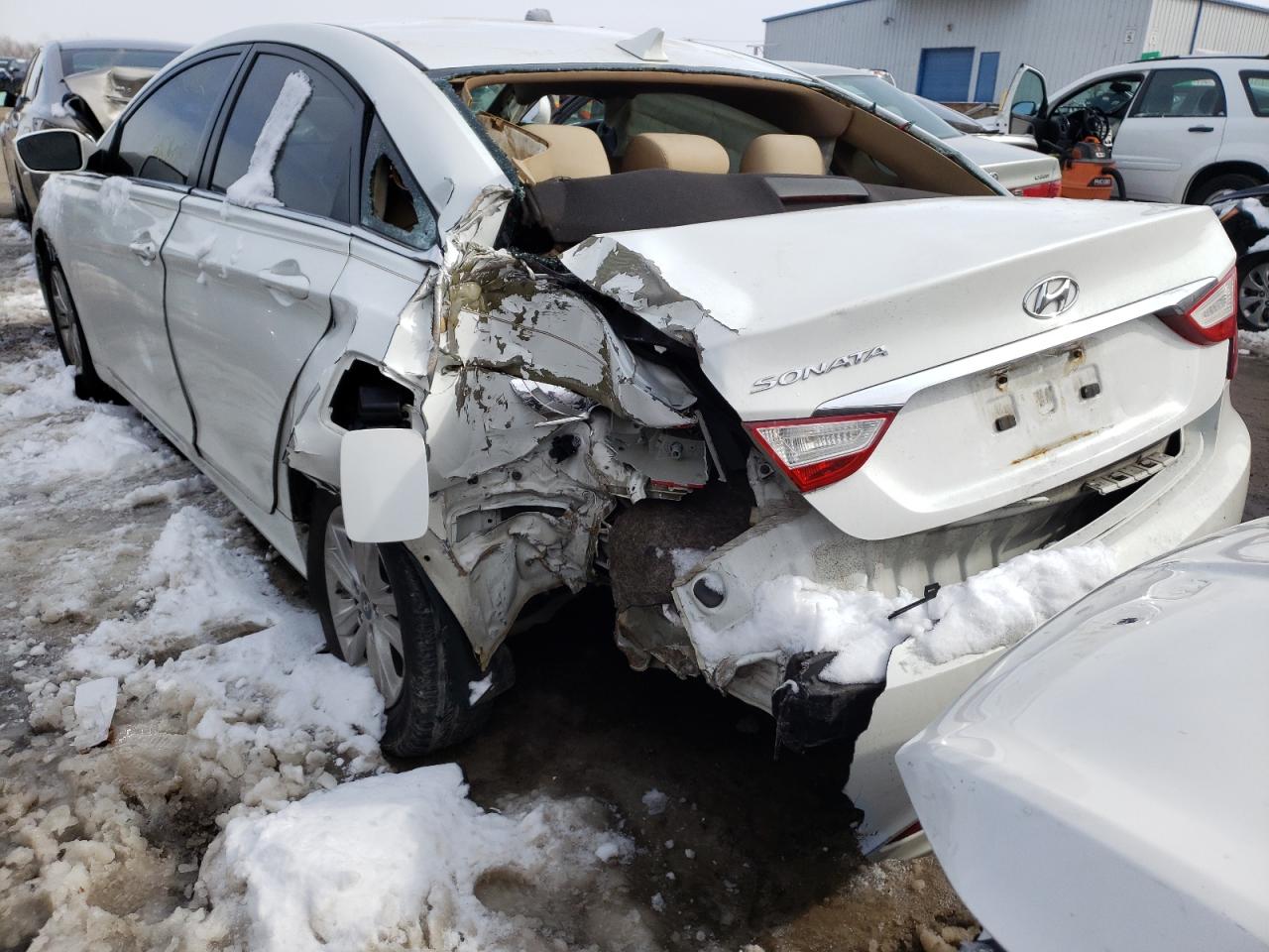 Photo 3 from auction – 2011 HYUNDAI SONATA GLS with VIN 5NPEB4AC7BH043630
