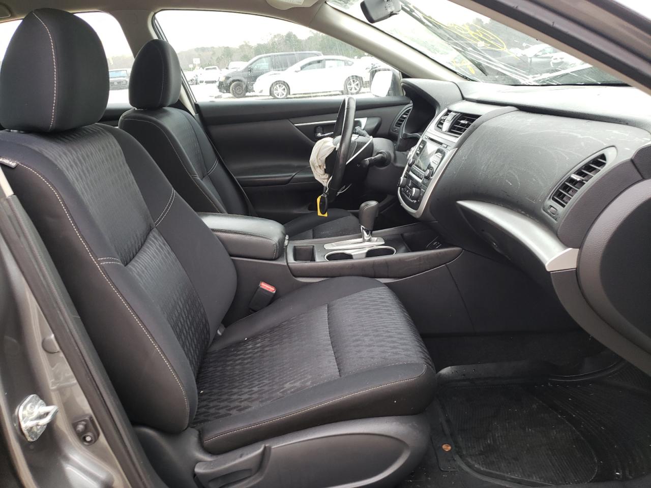 Photo 5 from auction – 2017 NISSAN ALTIMA 2.5 with VIN 1N4AL3AP5HC231243