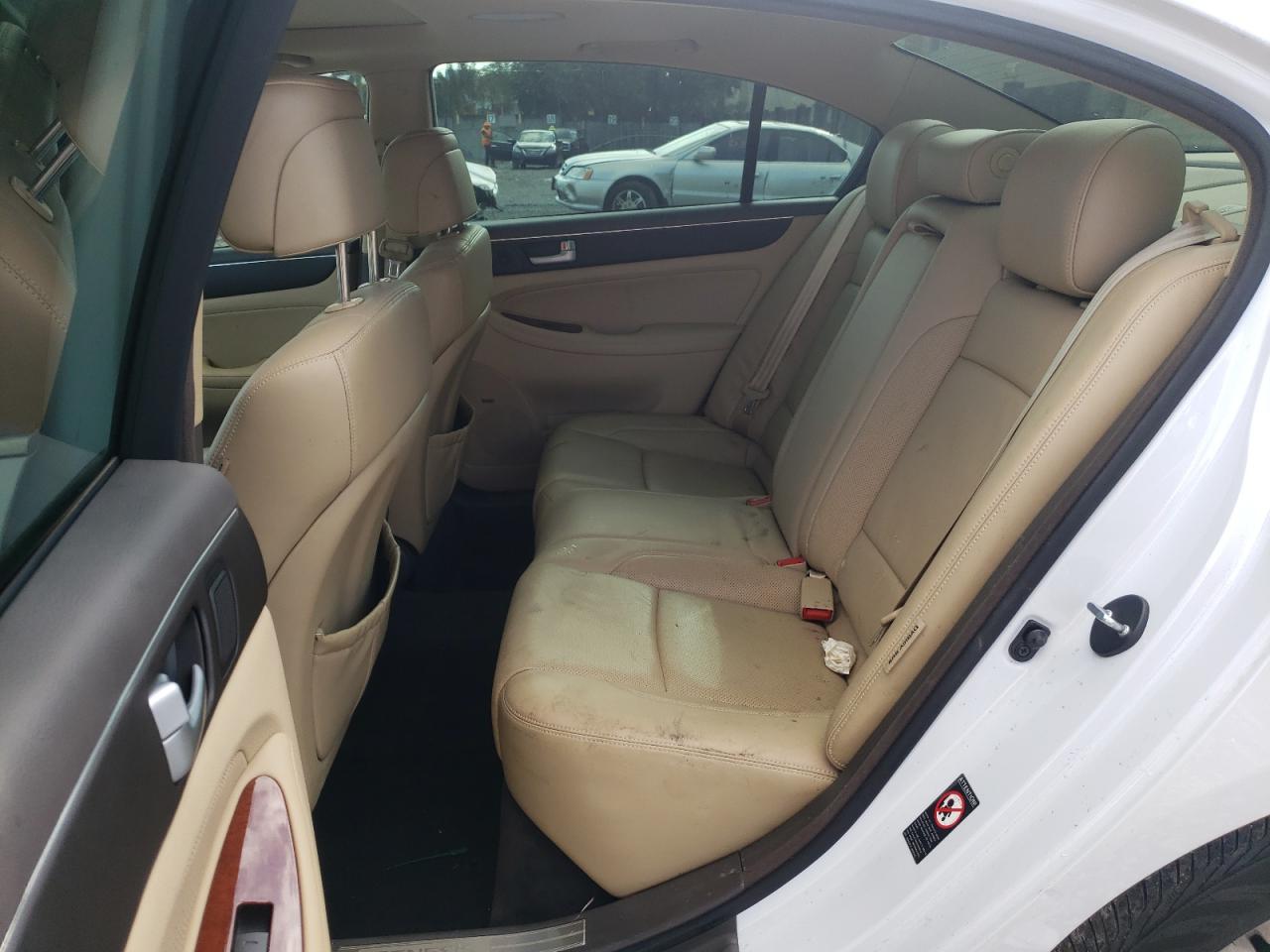 Photo 6 from auction – 2014 HYUNDAI GENESIS 3. with VIN KMHGC4DD0EU262977