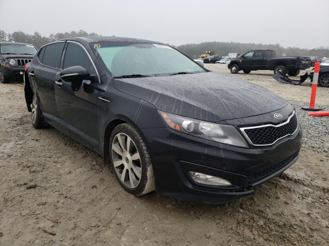 KIA OPTIMA 2012 with VIN 5XXGR4A67CG061797 - Photo from auction