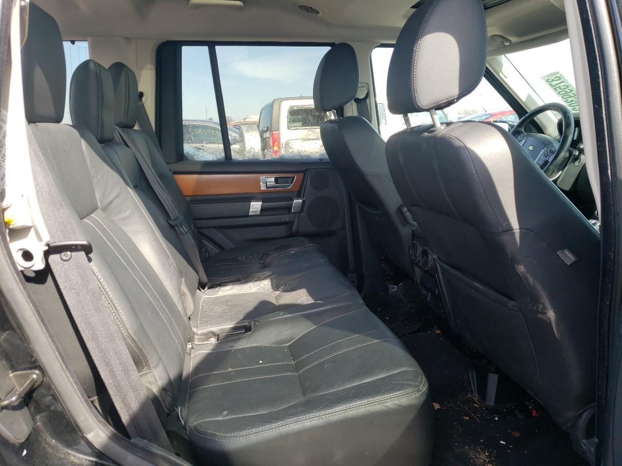 Photo 6 from auction – 2010 LAND ROVER LR4 HSE with VIN SALAG2D43AA543419