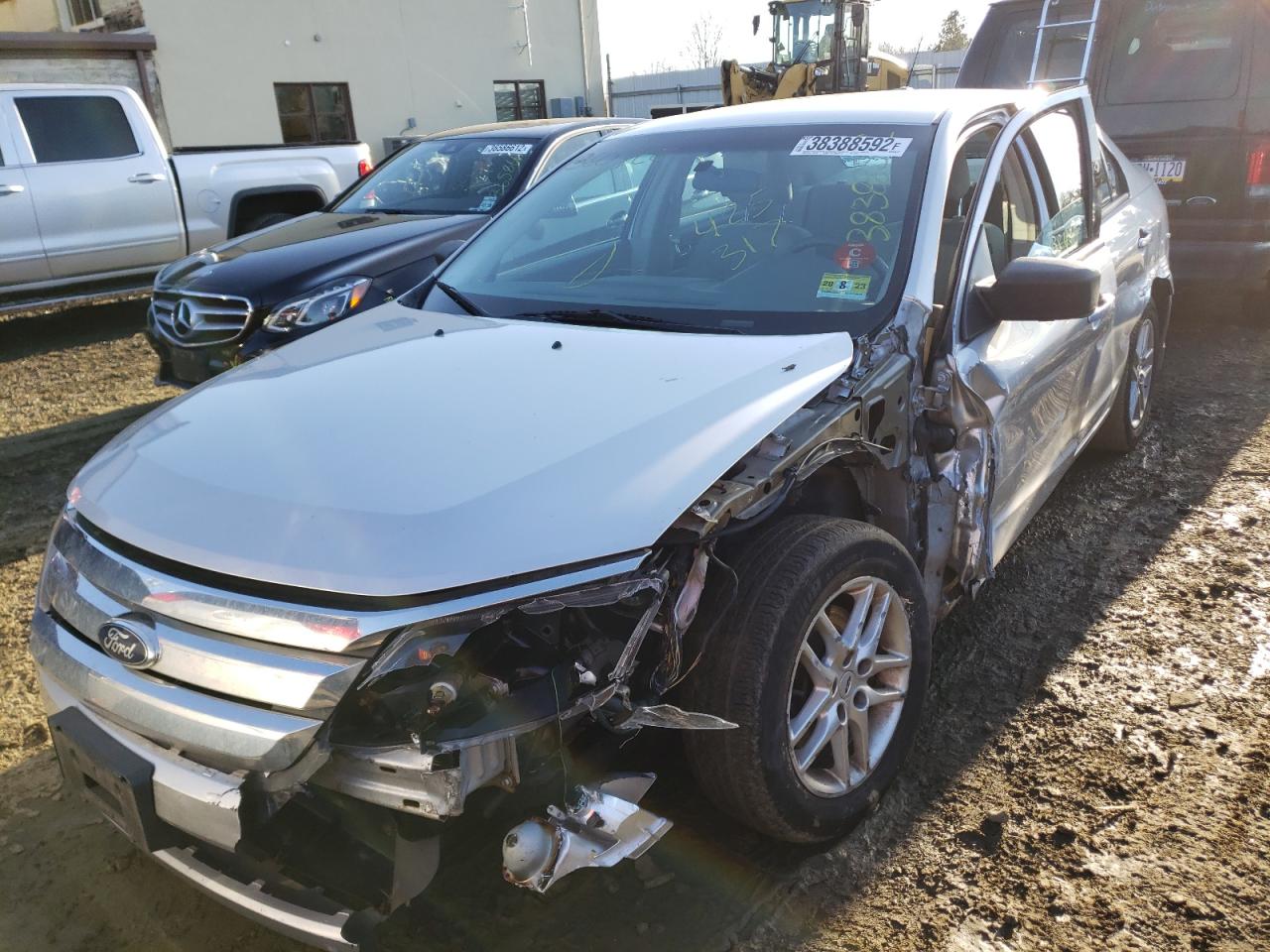 Photo 2 from auction – 2012 FORD FUSION S with VIN 3FAHP0GA5CR425317