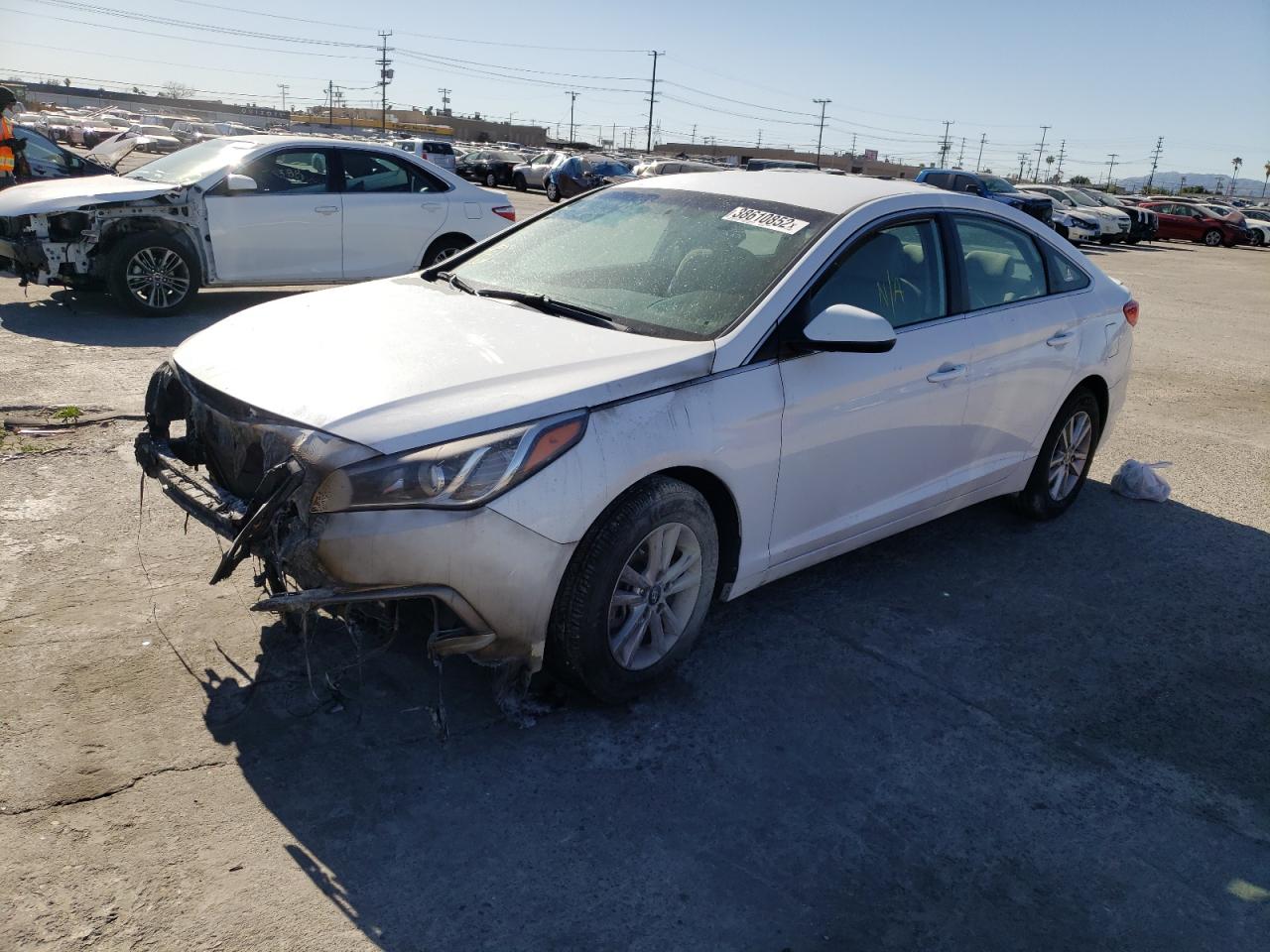Photo 2 from auction – 2016 HYUNDAI SONATA SE with VIN 5NPE24AF4GH375865