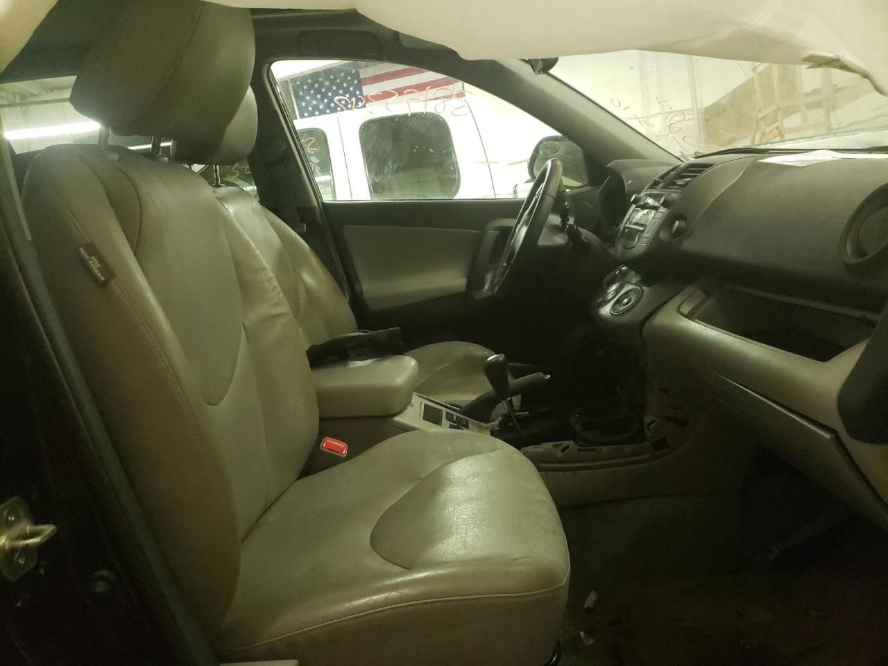 صورة رقم 5 من المزاد - 2010 TOYOTA RAV4 LIMIT مع VIN 2T3DK4DV1AW030484