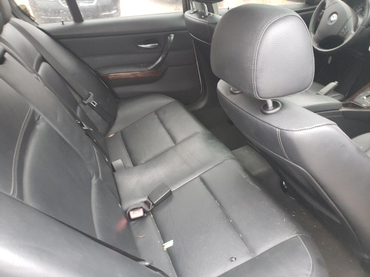 Photo 6 from auction – 2011 BMW 328 I with VIN WBAPH7C55BE677846