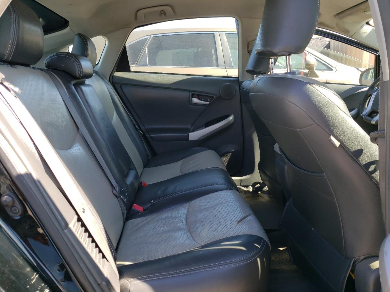 Photo 6 from auction – 2011 TOYOTA PRIUS with VIN JTDKN3DU0B1409802