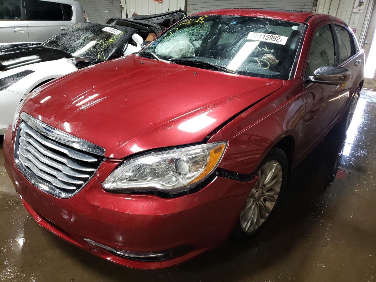 Photo 2 from auction – 2012 CHRYSLER 200 LIMITE with VIN 1C3CCBCG3CN106317