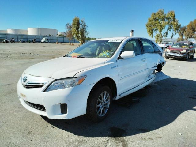 Photo 2 from auction – 2011 TOYOTA CAMRY HYBR with VIN 4T1BB3EK4BU136847