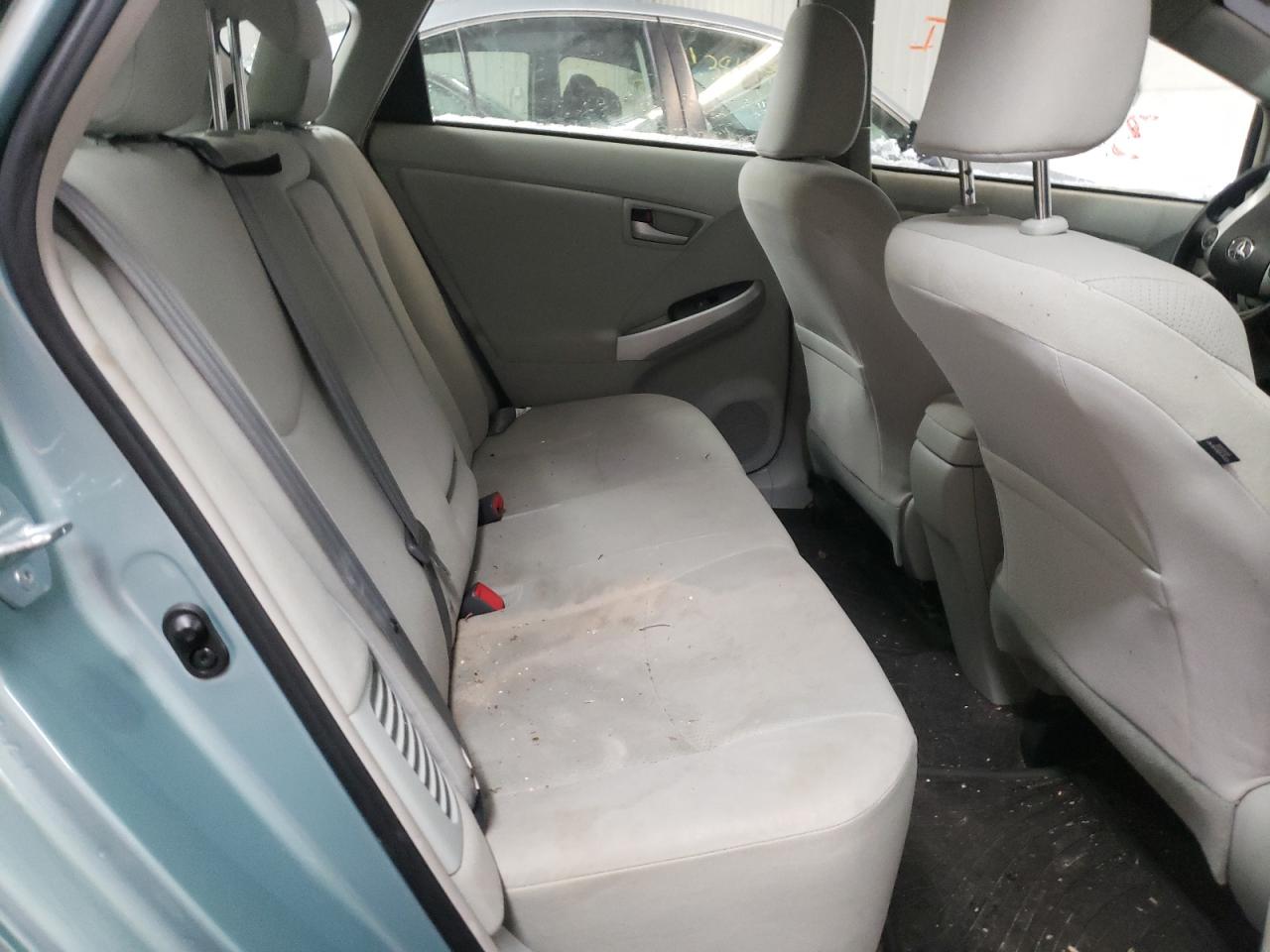 Photo 6 from auction – 2014 TOYOTA PRIUS with VIN JTDKN3DU8E1749087
