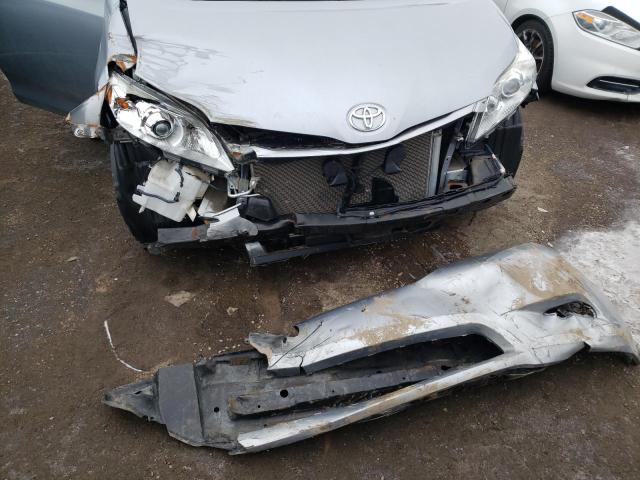 Photo 9 from auction – 2015 TOYOTA SIENNA LE with VIN 5TDKK3DC9FS531017
