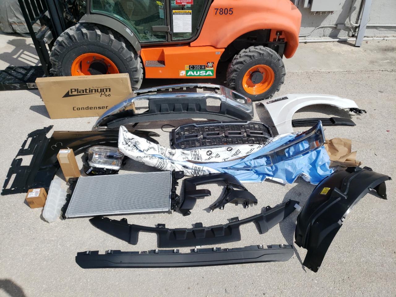 Photo 9 from auction – 2015 FORD F150 SUPER with VIN 1FTFW1EF1FFB08094