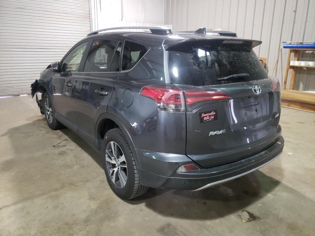 Photo 3 from auction – 2018 TOYOTA RAV4 ADVEN with VIN JTMWFREV4JD114739