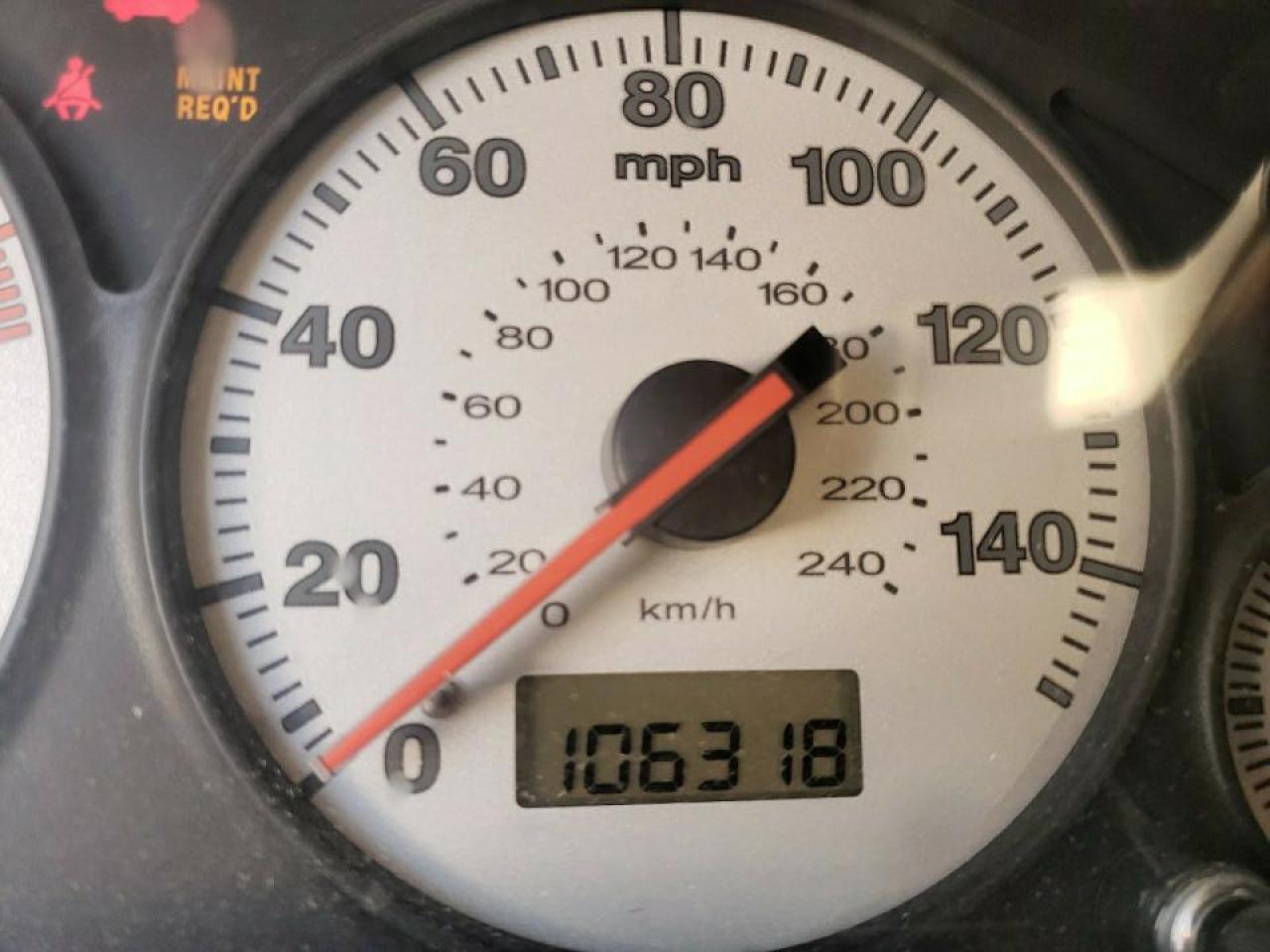 Photo 8 from auction – 2002 HONDA CIVIC LX with VIN 1HGES16592L015401