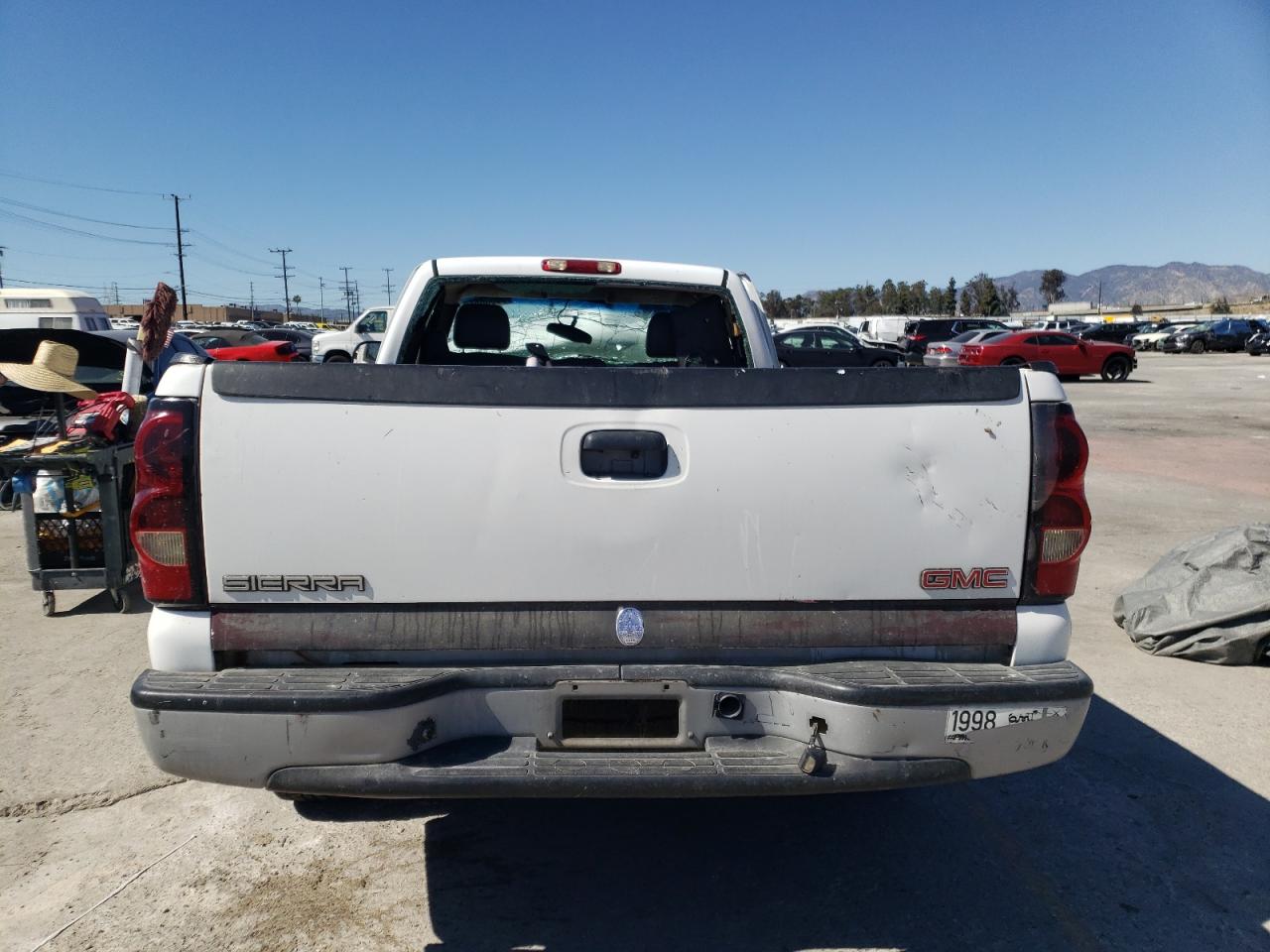 Photo 6 from auction – 2004 CHEVROLET SILVERADO with VIN 1GCEC14V24Z219360
