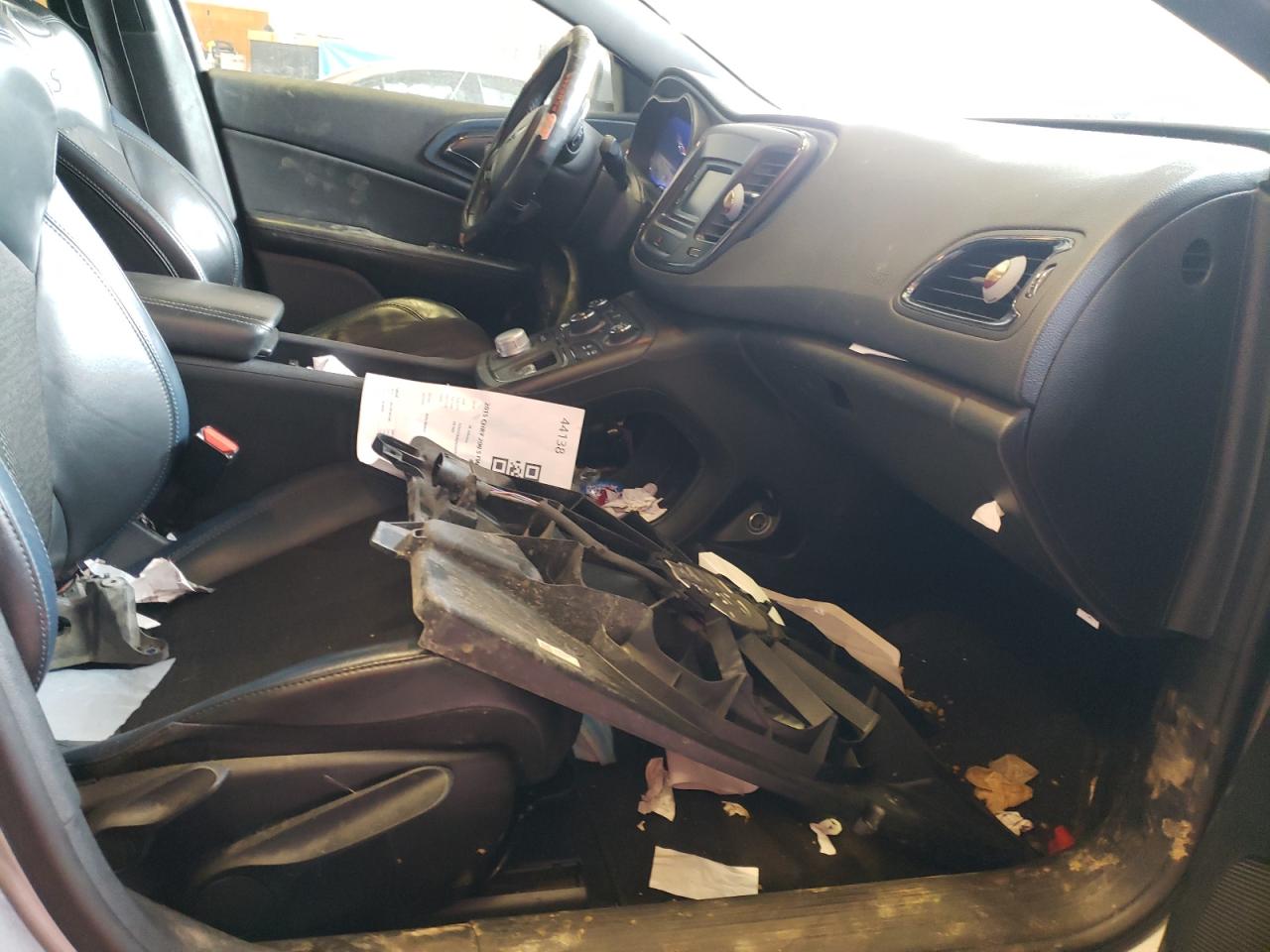Photo 5 from auction – 2015 CHRYSLER 200 S with VIN 1C3CCCBB2FN760595