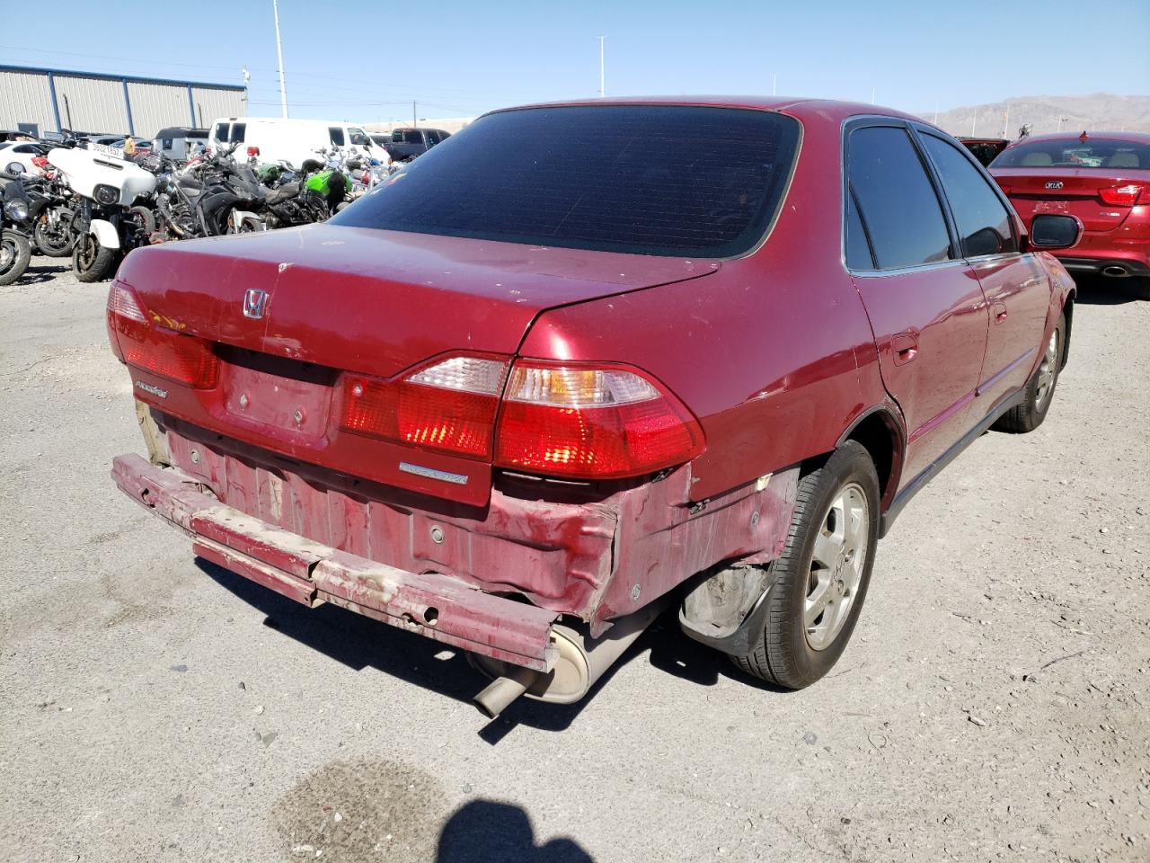 Photo 4 from auction – 2000 HONDA ACCORD with VIN JHMCG5675YC014673