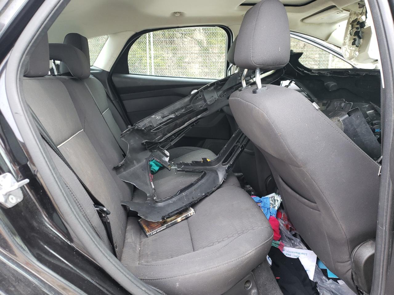 Photo 6 from auction – 2012 FORD FOCUS SEL with VIN 1FAHP3M28CL382539