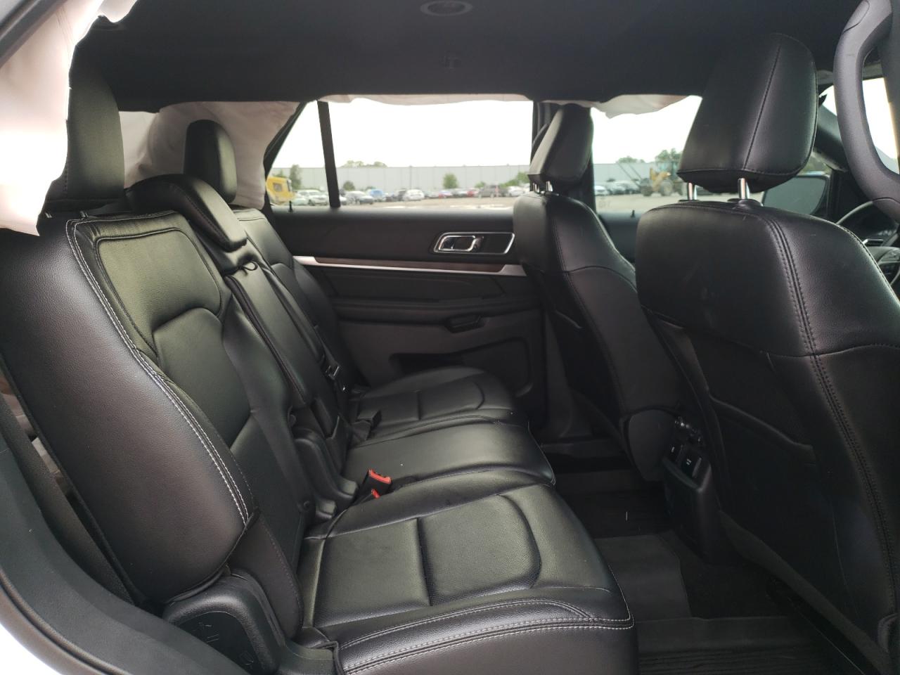 Photo 6 from auction – 2019 FORD EXPLORER L with VIN 1FM5K7F82KGA91736