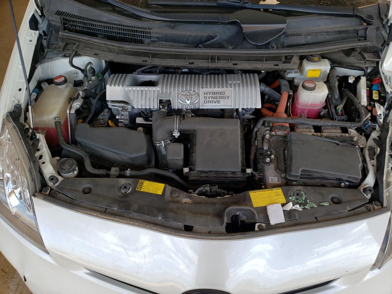 Photo 7 from auction – 2014 TOYOTA PRIUS with VIN JTDKN3DU0E0376231