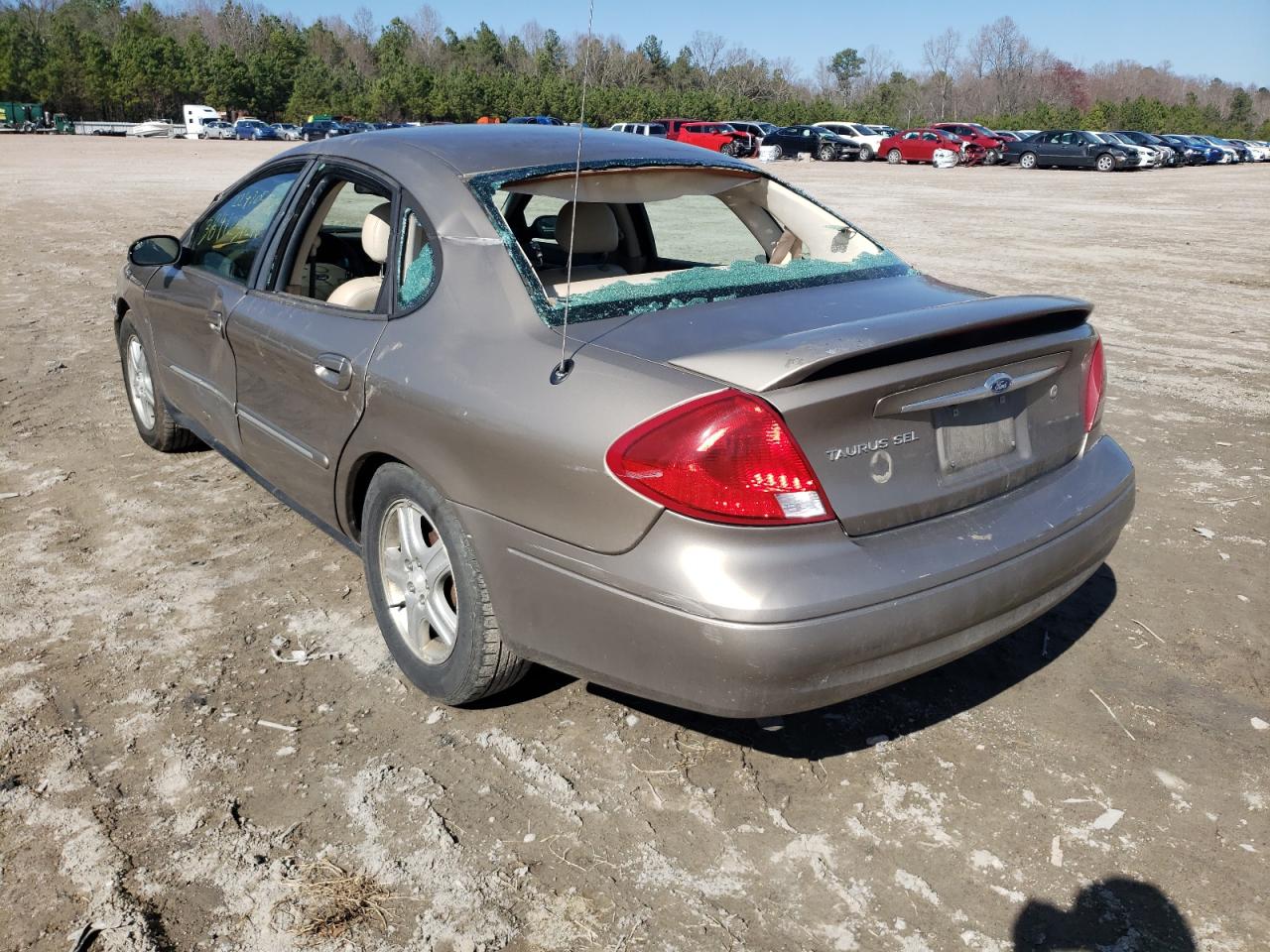 Photo 3 from auction – 2002 FORD TAURUS with VIN 1FAHP56S12A206533