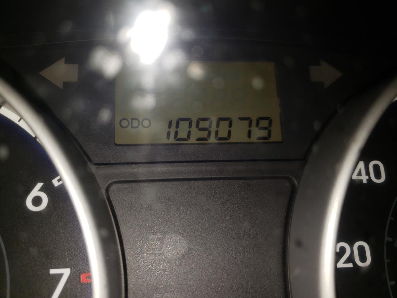 Photo 8 from auction – 2011 HYUNDAI ACCENT SE with VIN KMHCN3BCXBU207820