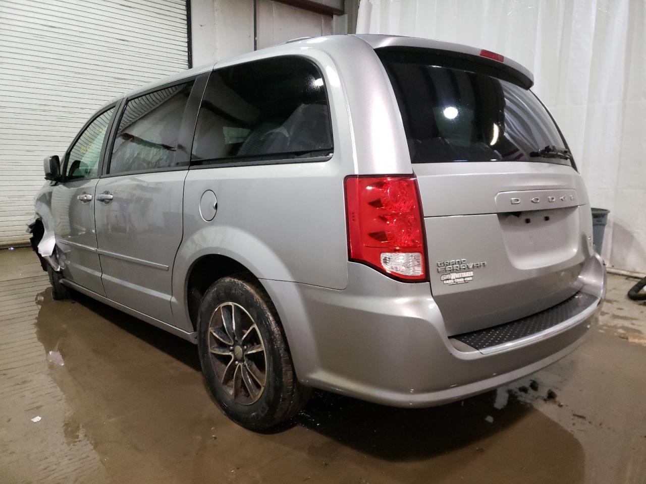 Photo 3 from auction – 2017 DODGE GRAND CARA with VIN 2C4RDGEG4HR766163