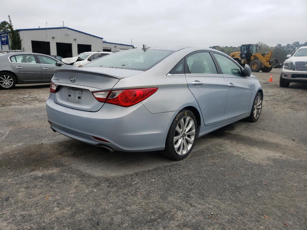 Photo 4 from auction – 2013 HYUNDAI SONATA SE with VIN 5NPEC4AC9DH769280