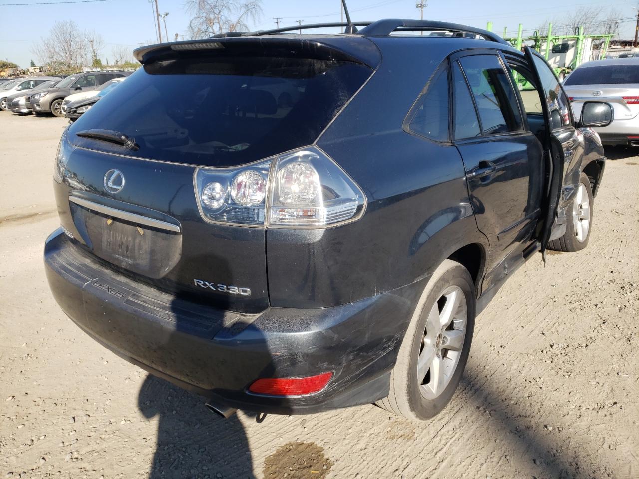 Photo 4 from auction – 2004 LEXUS RX 330 with VIN JTJGA31UX40041527