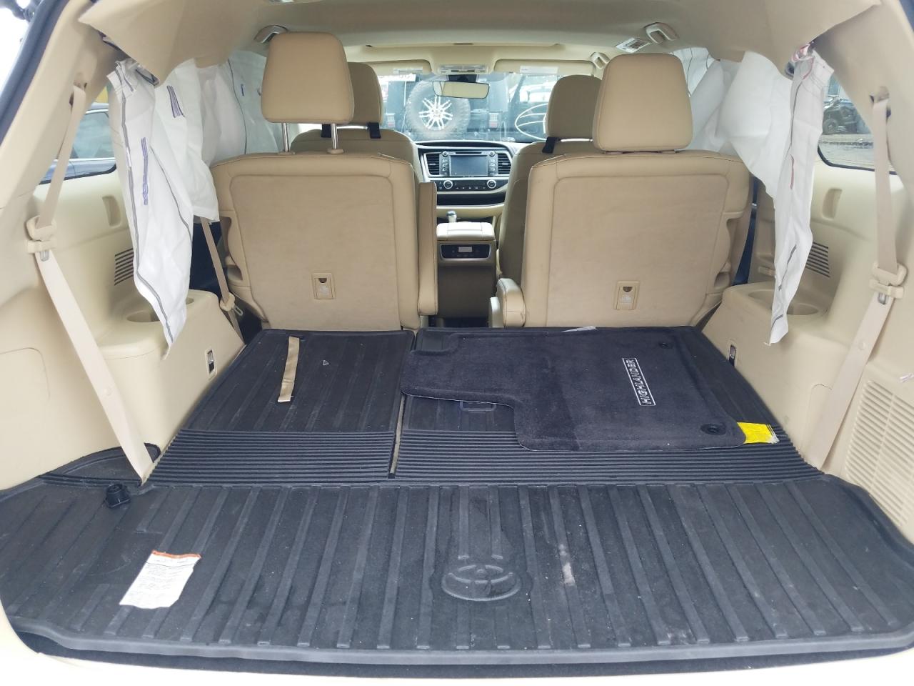 Photo 9 from auction – 2019 TOYOTA HIGHLANDER with VIN 5TDYZRFH6KS298984
