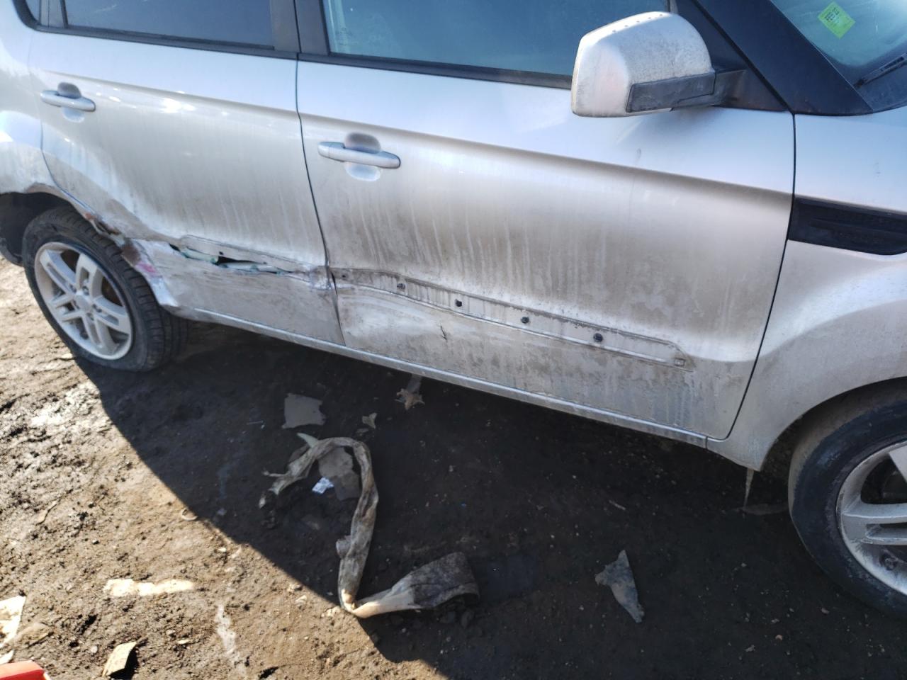 Photo 9 from auction – 2011 KIA SOUL + with VIN KNDJT2A27B7716119