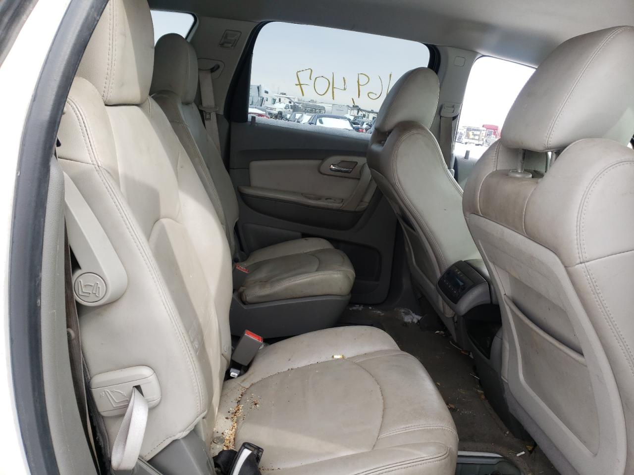Photo 6 from auction – 2011 CHEVROLET TRAVERSE L with VIN 1GNKVJED4BJ361439