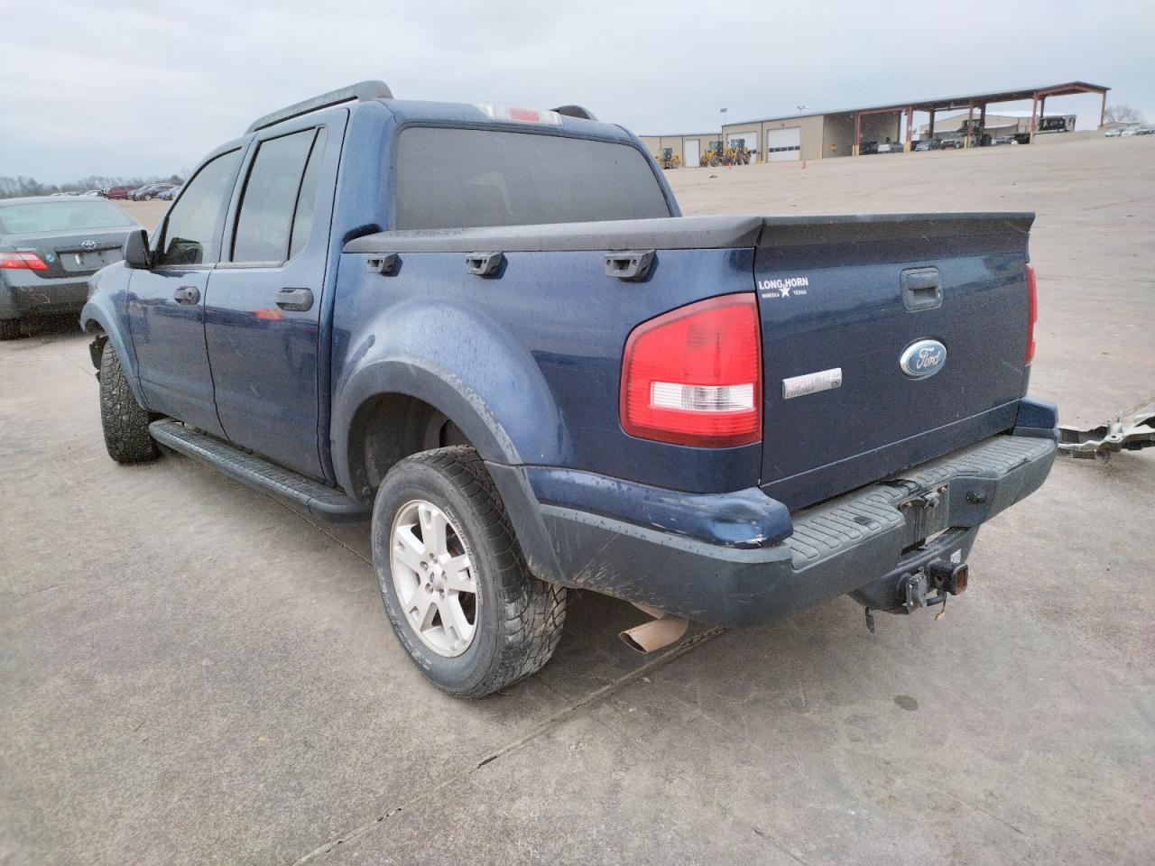 Photo 3 from auction – 2007 FORD EXPLORER S with VIN 1FMEU31KX7UA14160
