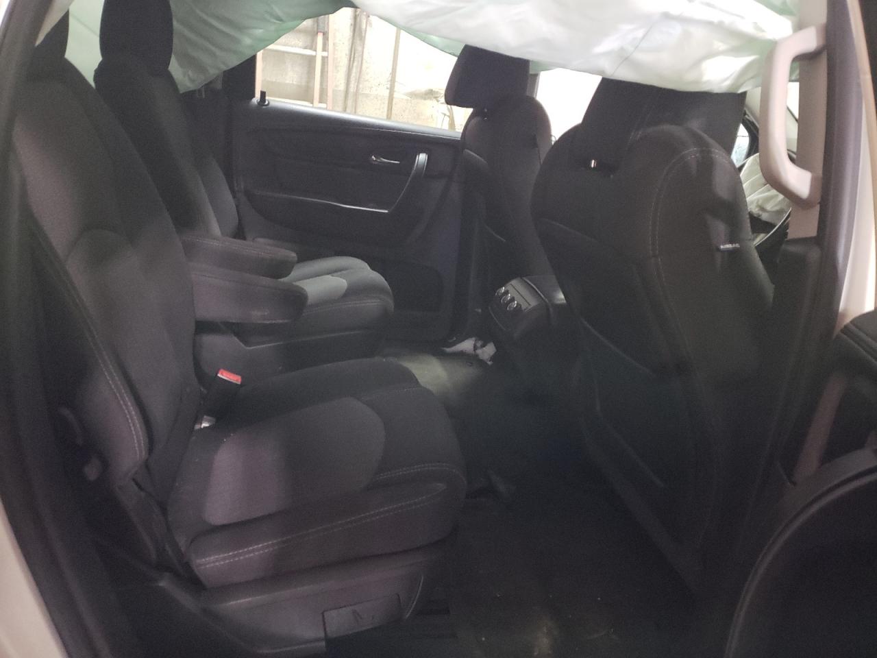 Photo 6 from auction – 2013 CHEVROLET TRAVERSE L with VIN 1GNKVGKD0DJ170076