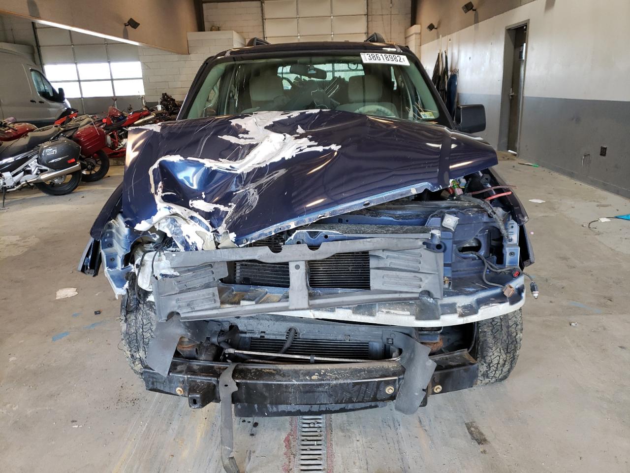 Photo 9 from auction – 2006 FORD EXPLORER X with VIN 1FMEU73E96ZA24453