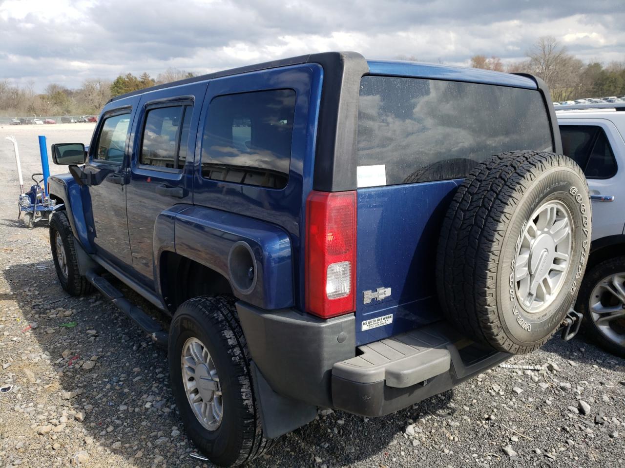 Photo 3 from auction – 2006 HUMMER H3 with VIN 5GTDN136168306023