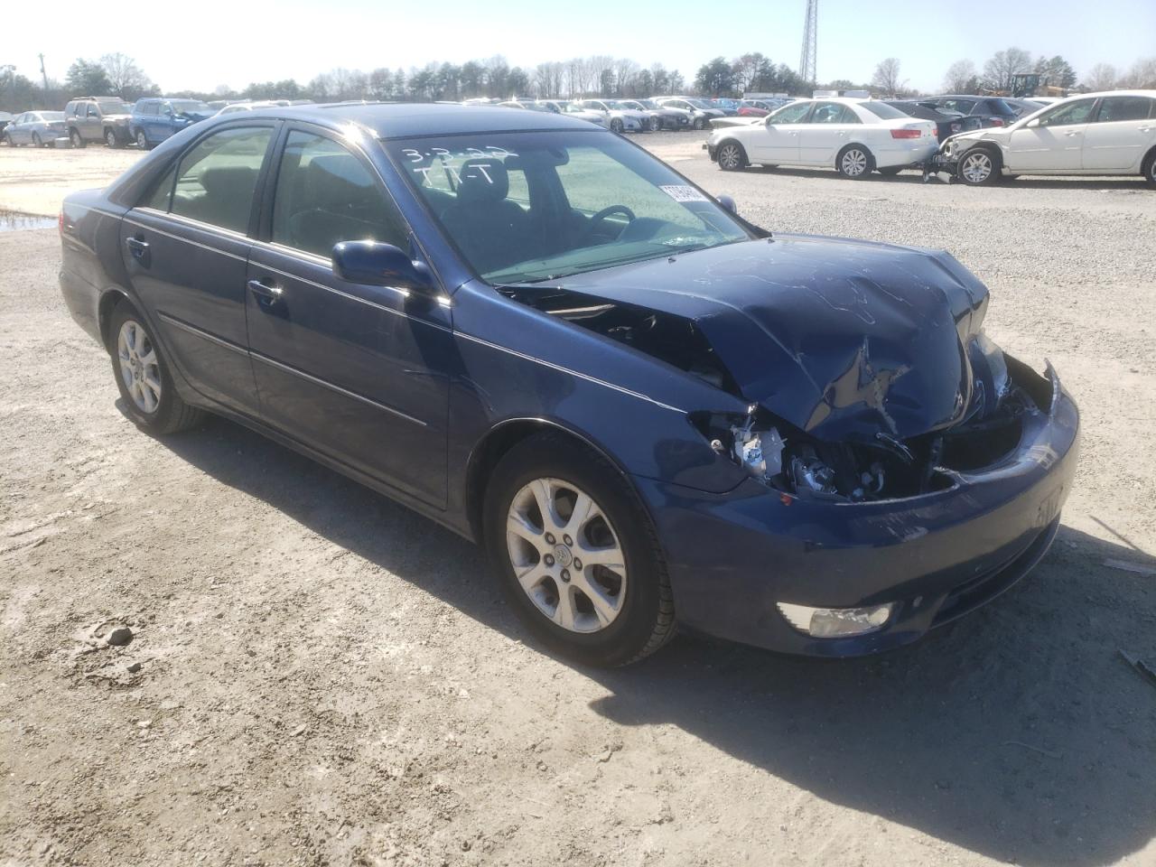 TOYOTA CAMRY LE 2005 with VIN 4T1BF30K15U101294 - Photo from auction